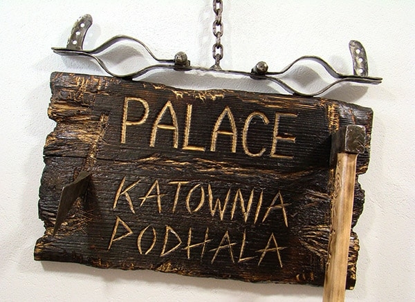 Tablica upamiętniająca – Palace